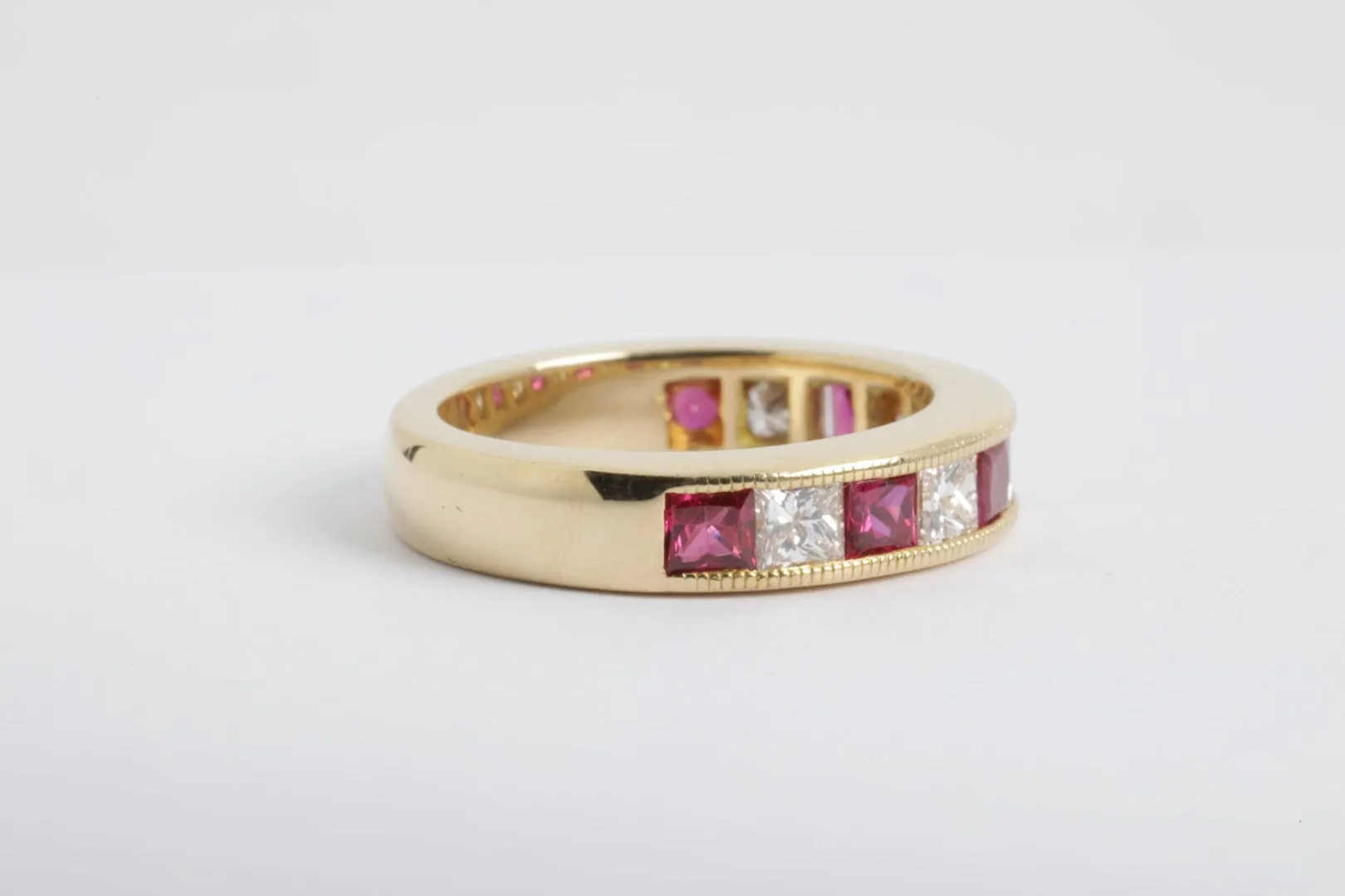 18k Yellow Gold 0.75tcw Diamond 0.68tcw Ruby Ring Size 3.75 (5.00g.)