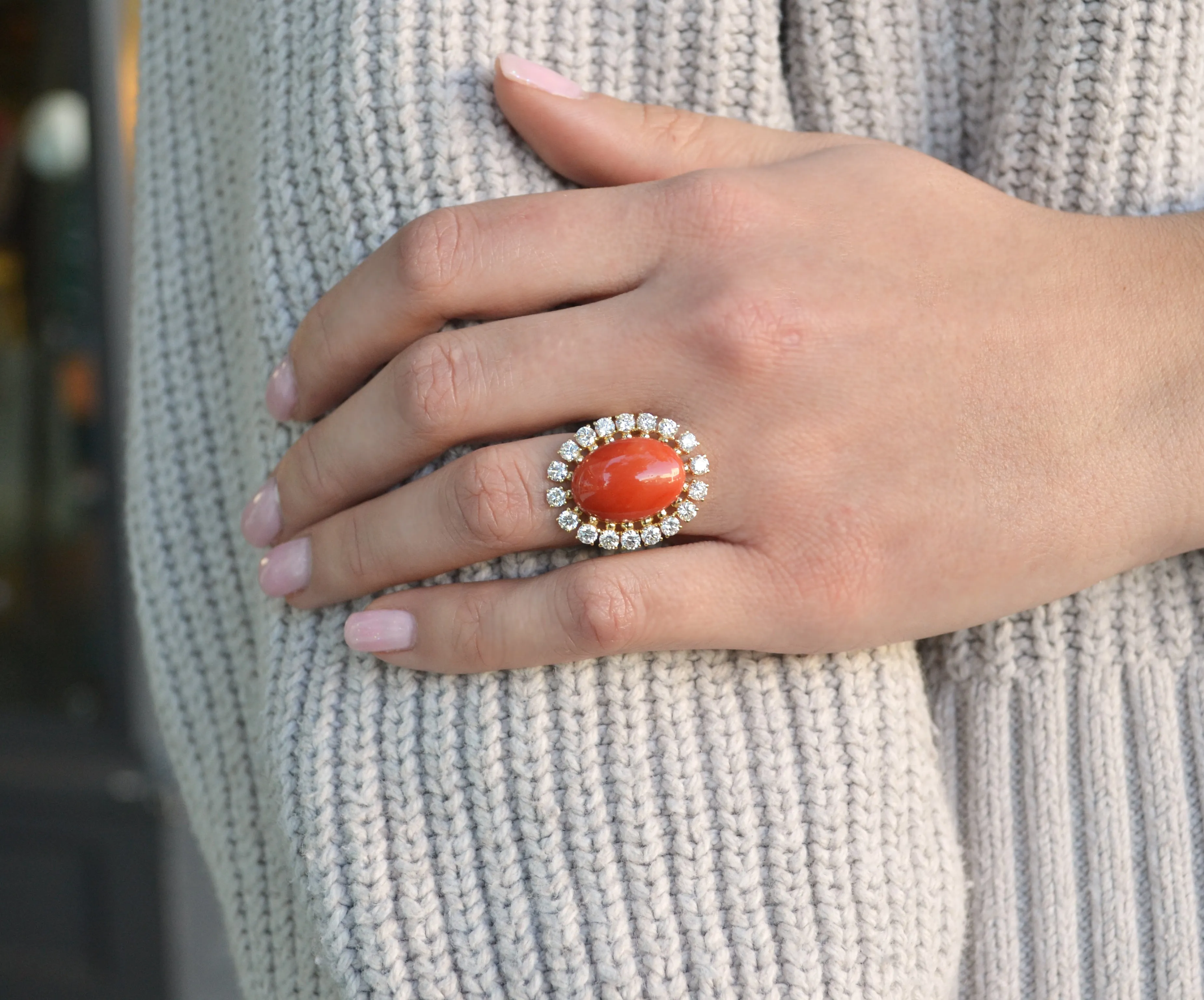 A & Furst - Sole - Cocktail Ring with Natural Mediterranean Red Coral and Diamonds, 18k Yellow Gold