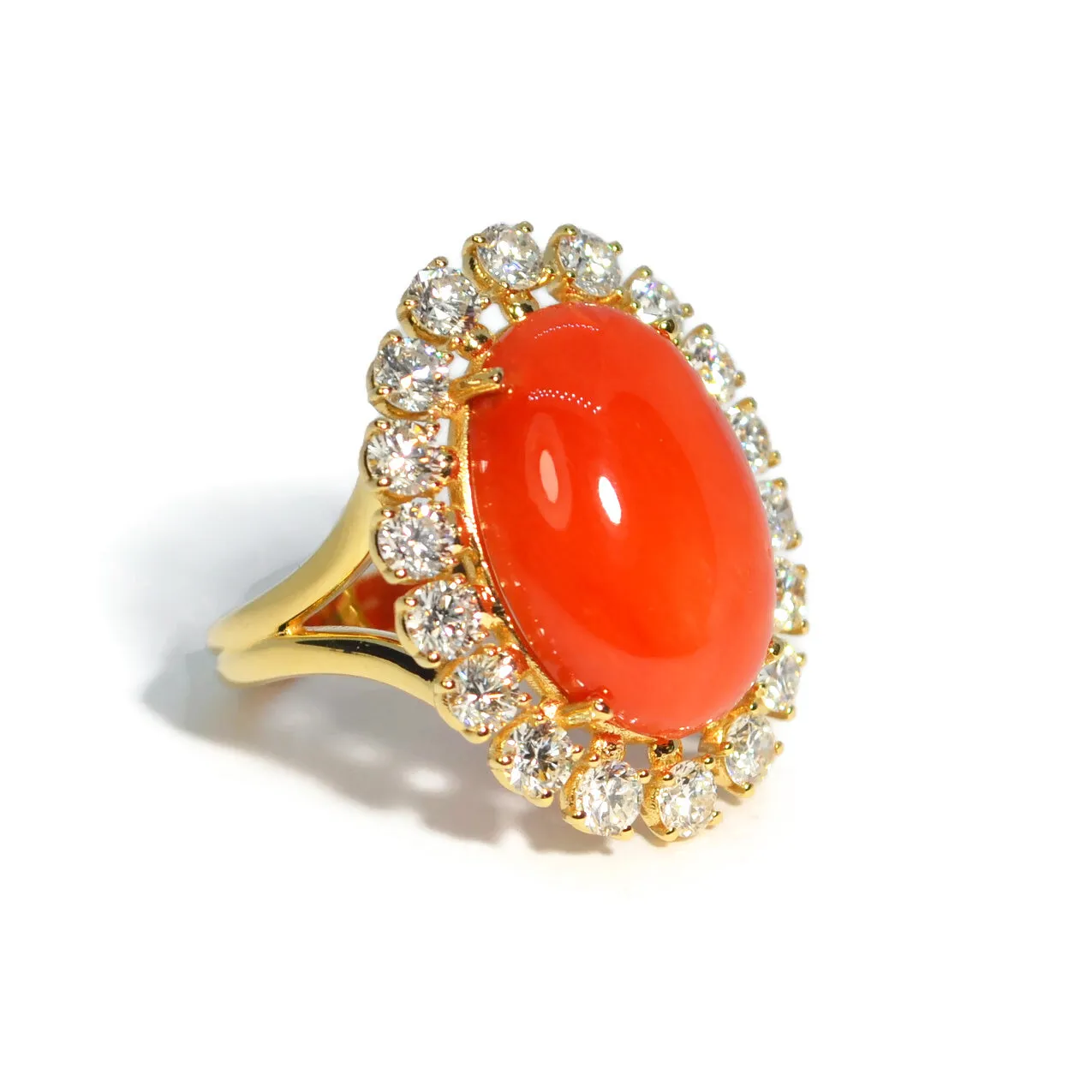 A & Furst - Sole - Cocktail Ring with Natural Mediterranean Red Coral and Diamonds, 18k Yellow Gold