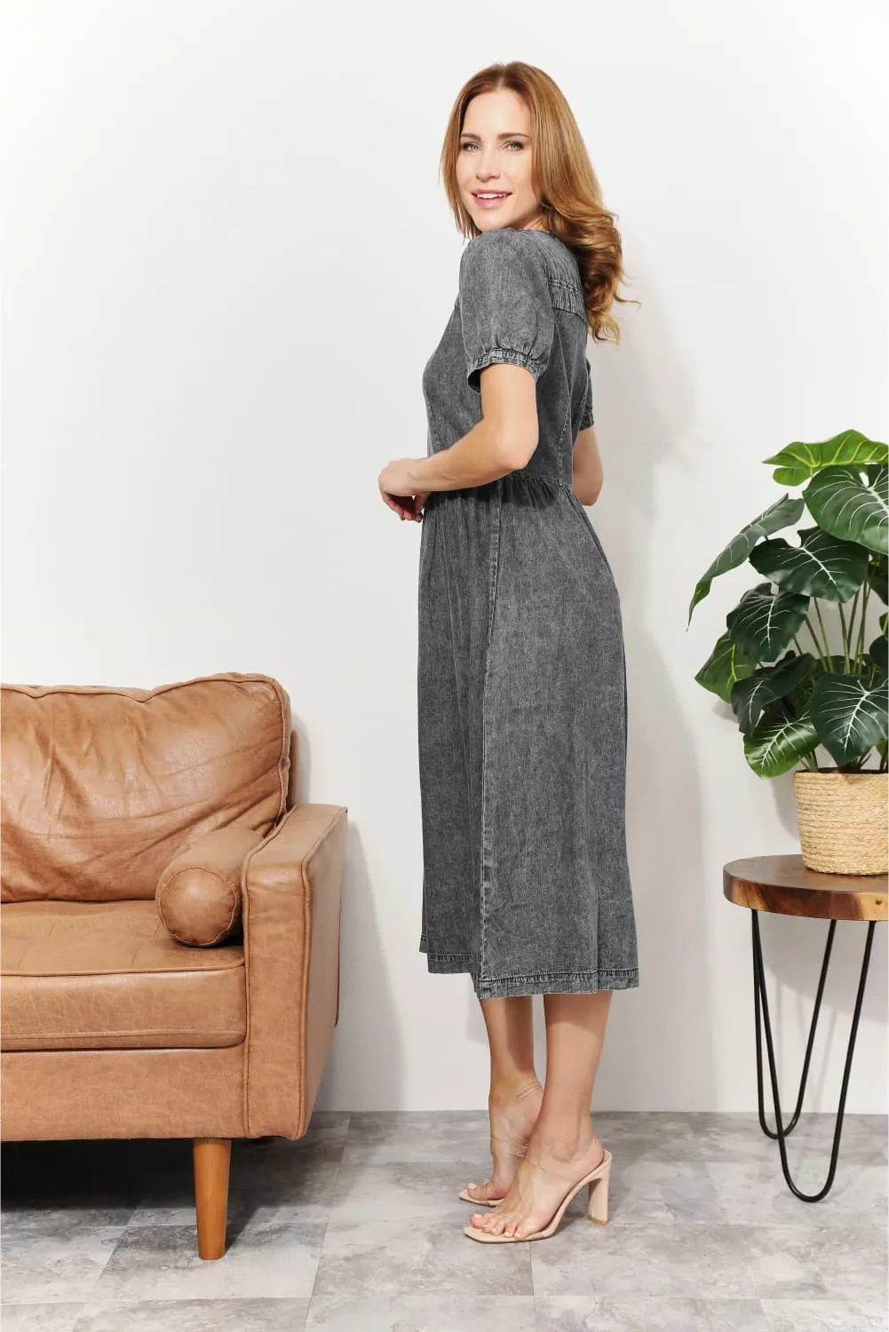 And The Why – Midikleid aus gewaschenem Chambray in voller Größe