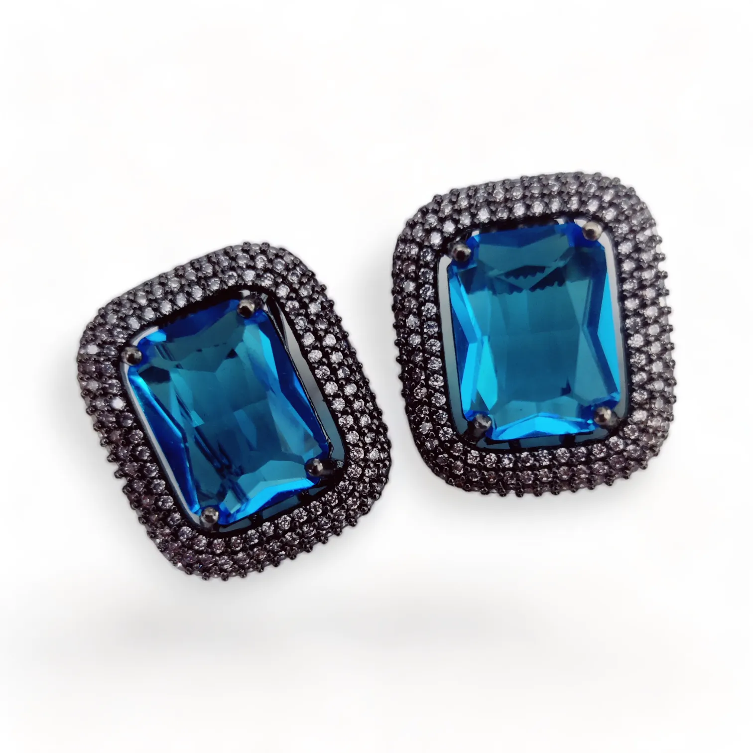 Gleaming Crystal Black Plated Studs