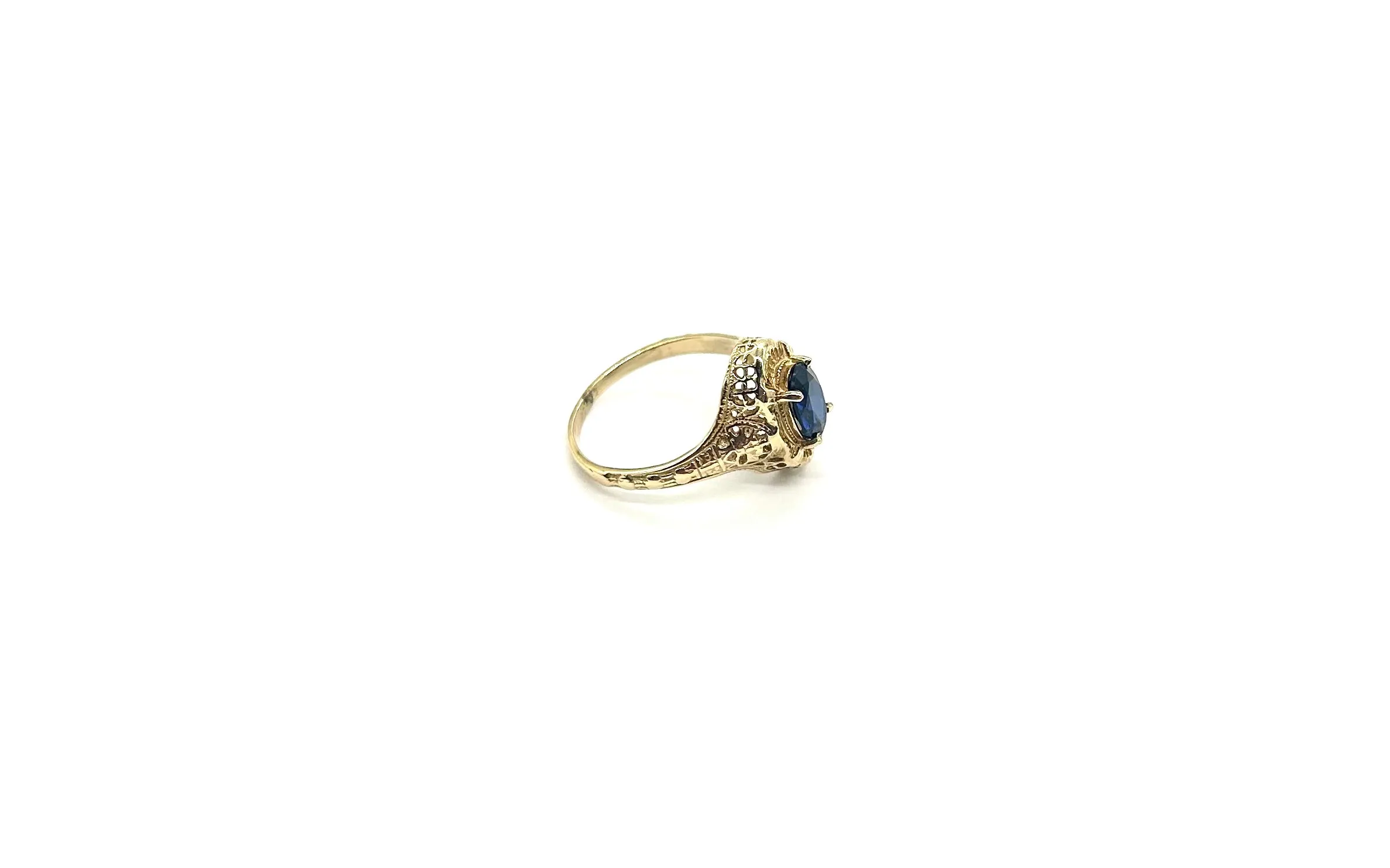 Ladies Art Filigree Deco Ring in 10K Gold and Blue Stone