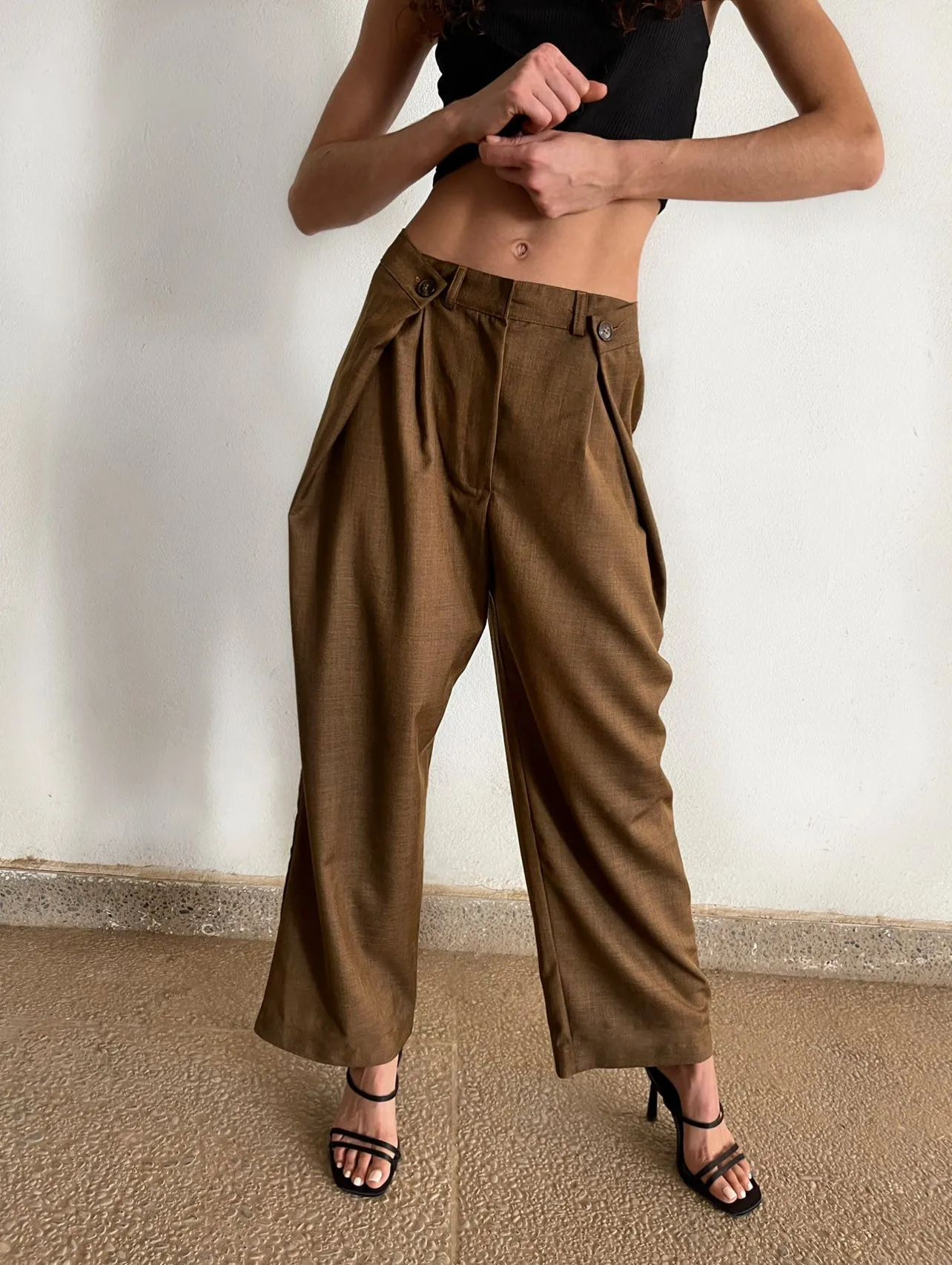 MAISON BEIGE PANTALON AJUSTABLE "MARRON"