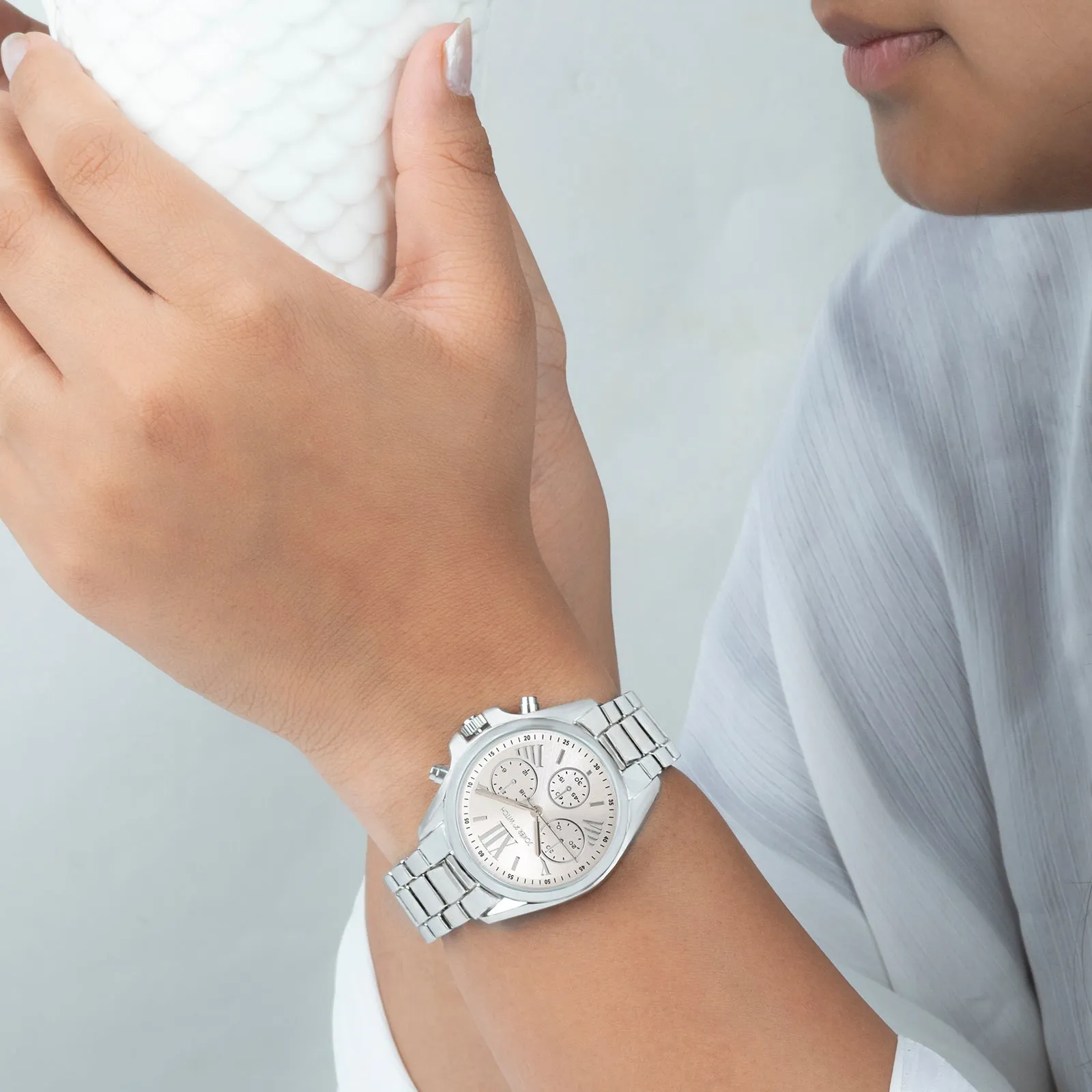 Meghan All Silver Metallic Strap Watch