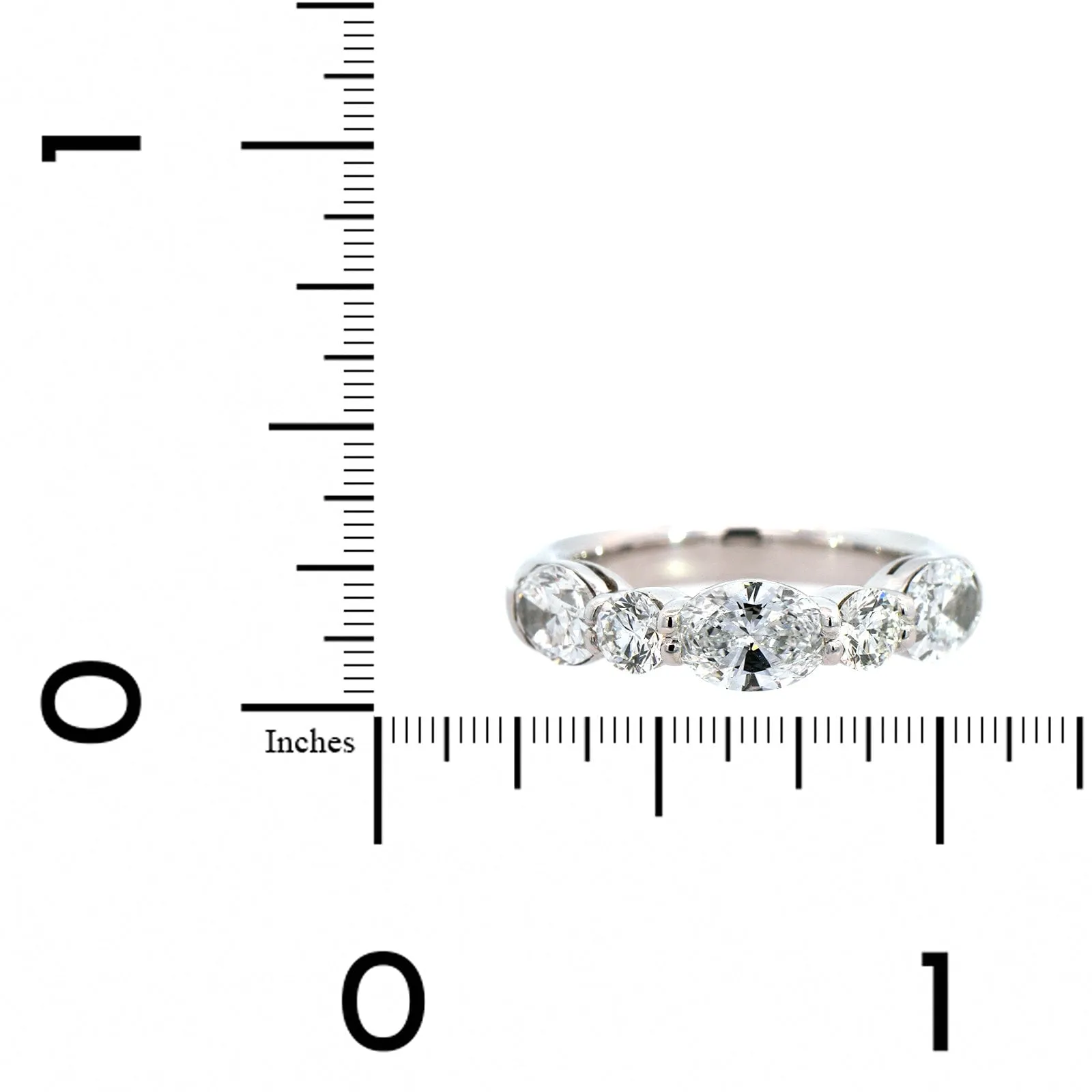 Platinum Shared Prong Alternating Round and Oval Diamond Band