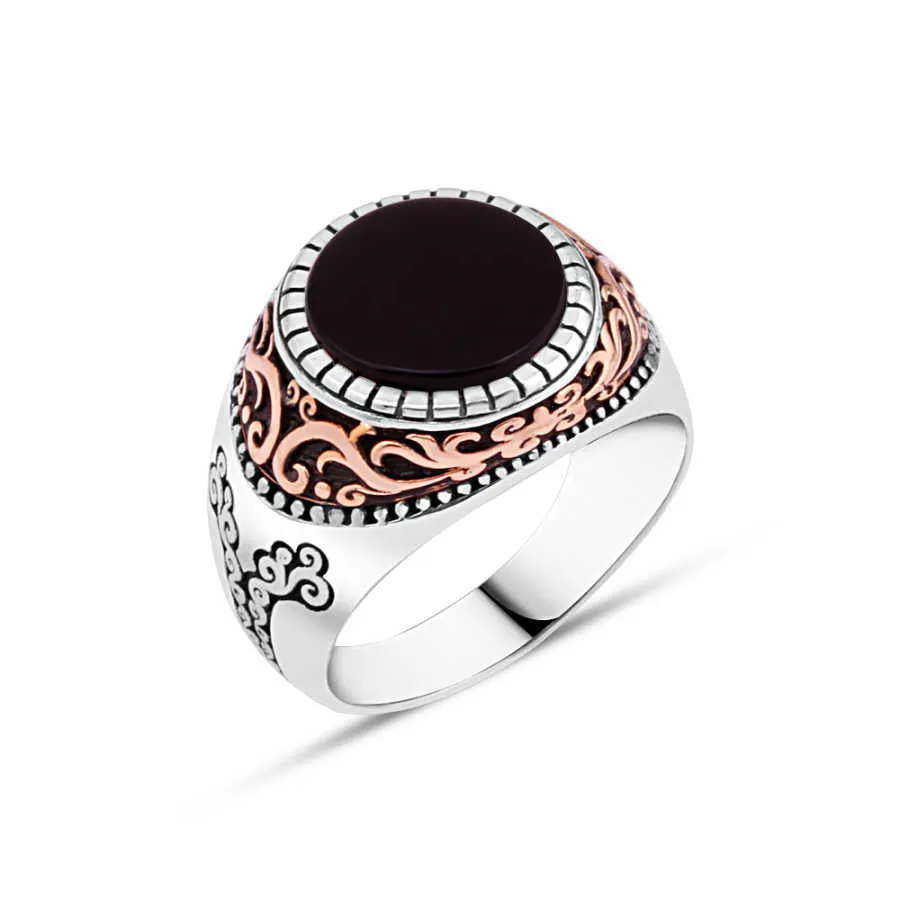 Small Circle Black Onyx Stone Silver Men's Ring with Wavy Top Pattern