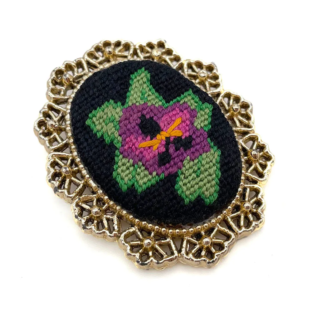 【USA輸入】 ヴィンテージ 刺繍 フラワー ブローチペンダント/Vintage Embroidered Flower Brooch Pendant