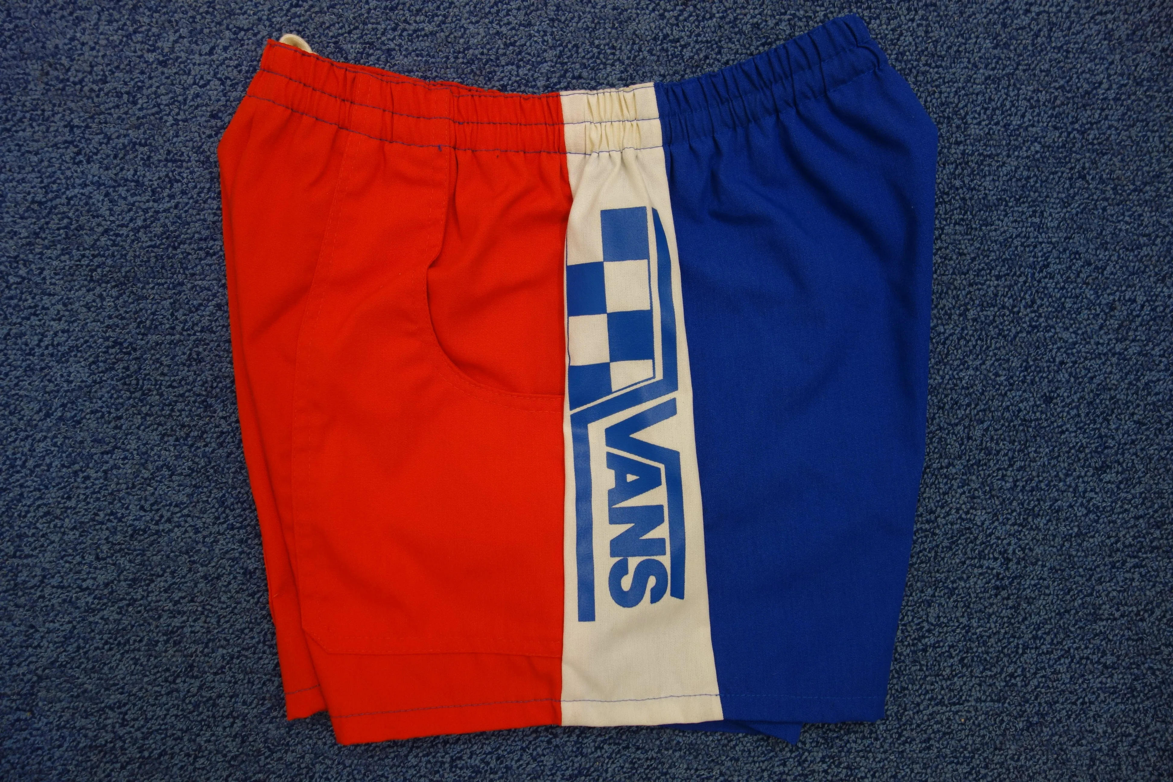 vintage van's factory shorts ~ S