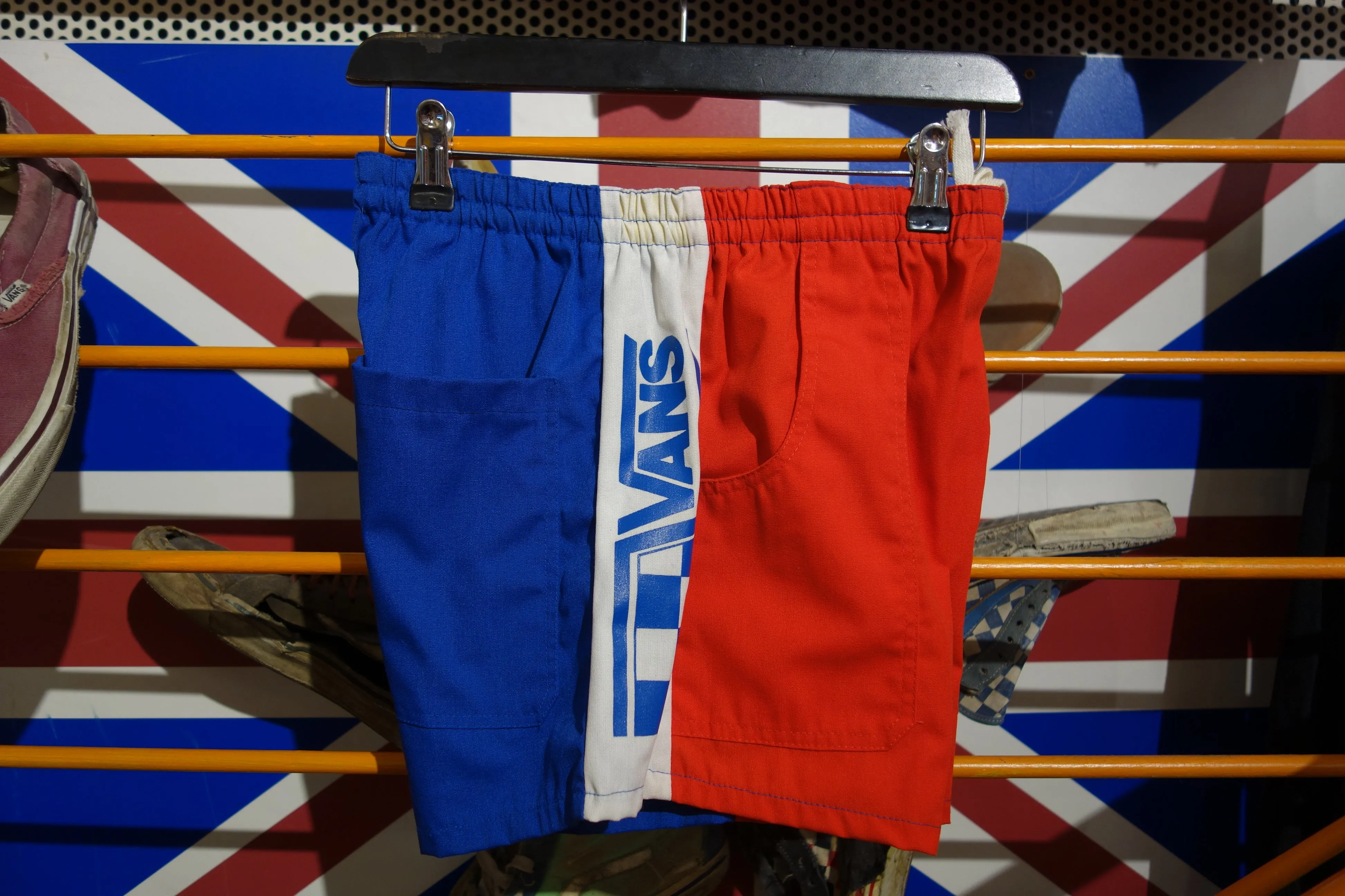 vintage van's factory shorts ~ S