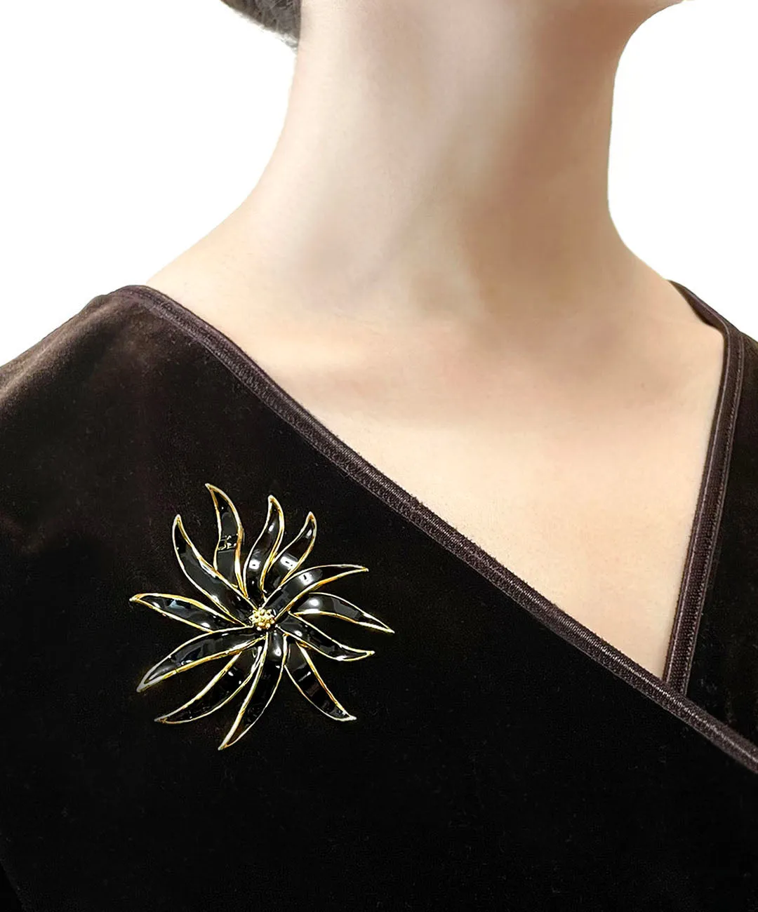 【フランス輸入】 ヴィンテージ SPHINX エナメル ブラック フラワー ブローチ/Vintage SPHINX Enamel Black Flower Brooch